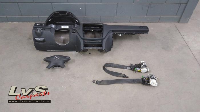 Mercedes C-Klasse Vollzähligkeit Airbags