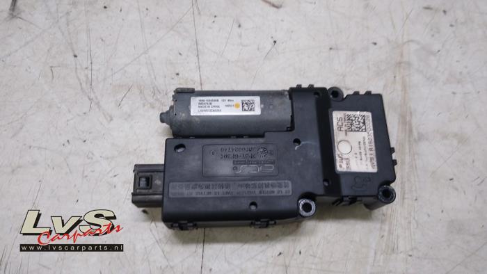 Opel Grandland X Schiebedach Motor