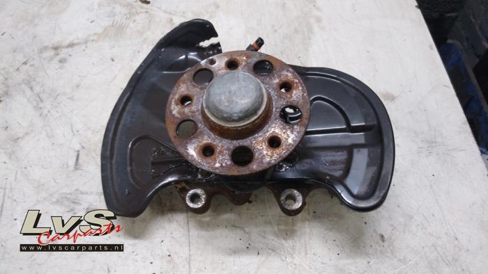 Mercedes C-Klasse Achsschenkel links vorne