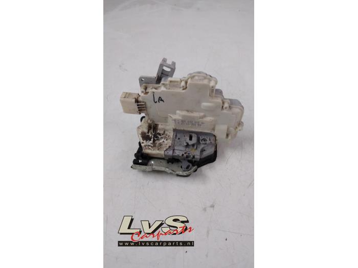 Audi A6 Türschlossmechanik 4-türig links hinten