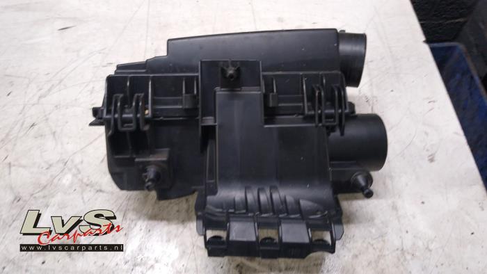 Mercedes C-Klasse Luchtfilterhuis