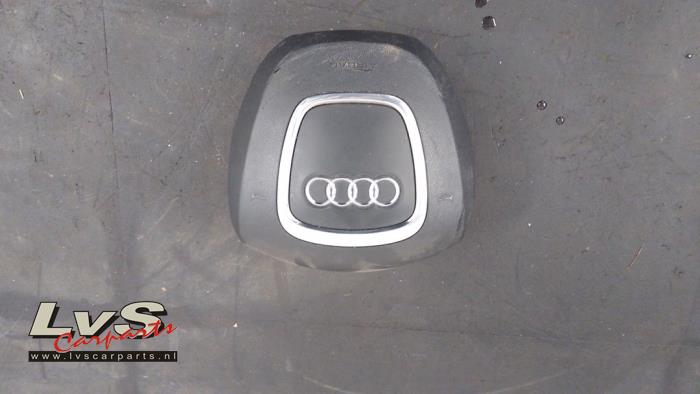 Audi Q5 Left airbag (steering wheel)