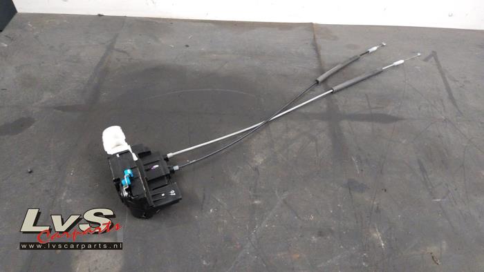 Hyundai I20 Serrure portière mécanique 2portes droite