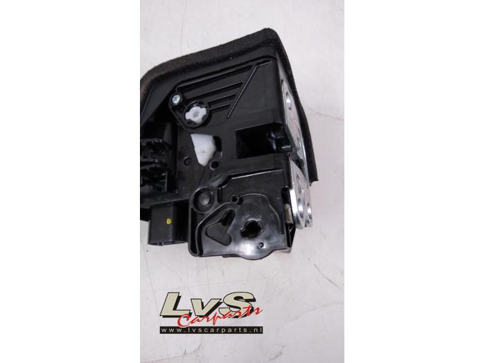 Kia Picanto Deurslot Mechaniek 4Deurs links-achter