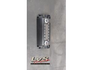 Gebruikte Airco bedieningspaneel Mazda CX-5 II (KF) 2.0 SkyActiv-G 165 16V 2WD Prijs € 175,00 Margeregeling aangeboden door LvS Carparts