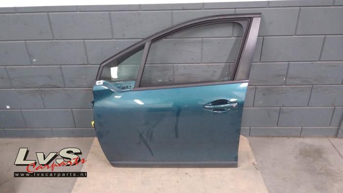 Peugeot 2008 Tür 4-türig links vorne