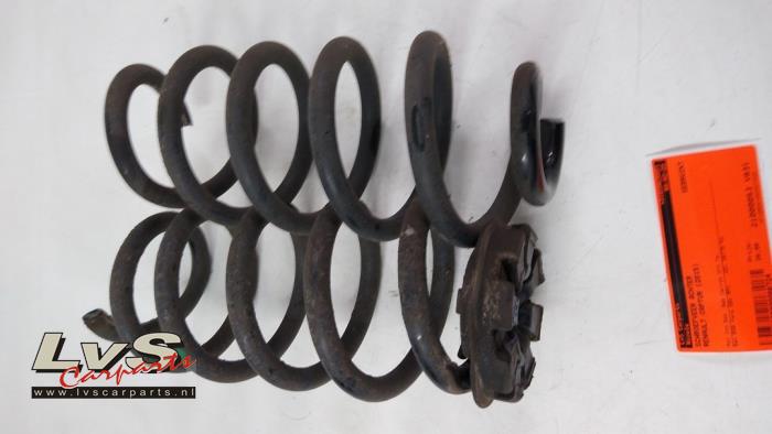 Renault Captur Rear coil spring