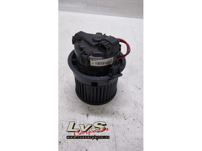 Peugeot 208 Moteur de ventilation chauffage