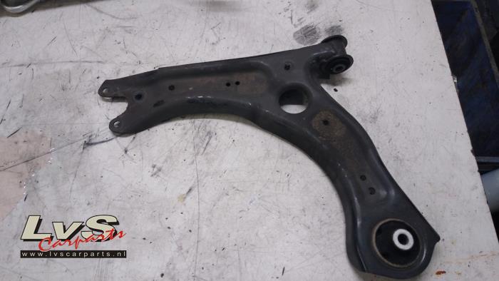 Volkswagen Polo Draagarm links-voor