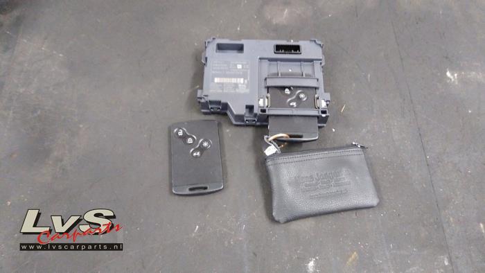 Renault Clio Kaartlezer (slot)