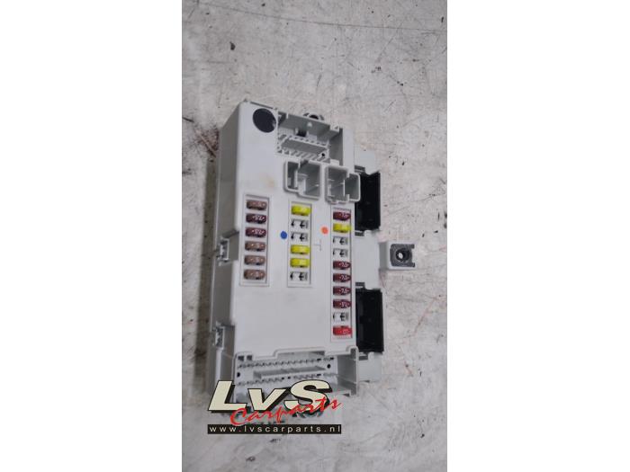 Fiat 500L Zekeringkast