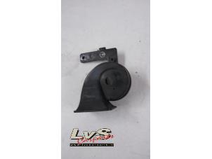 Gebruikte Toeter Mazda CX-5 II (KF) 2.0 SkyActiv-G 165 16V 2WD Prijs € 20,00 Margeregeling aangeboden door LvS Carparts