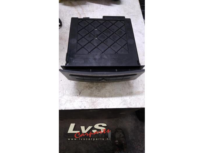 Mercedes E-Klasse Changeur de CD
