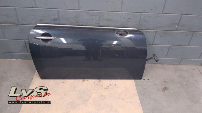 Mini ONE Door 2-door, right