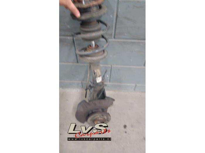 Mini ONE Stoßdämpferstrebe rechts vorne