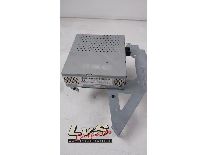 Mercedes E-Klasse Radioverstärker