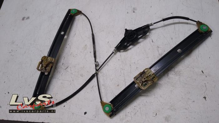 Skoda Octavia Fenstermechanik 4-türig links vorne