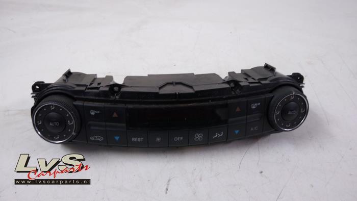 Mercedes E-Klasse Air conditioning control panel