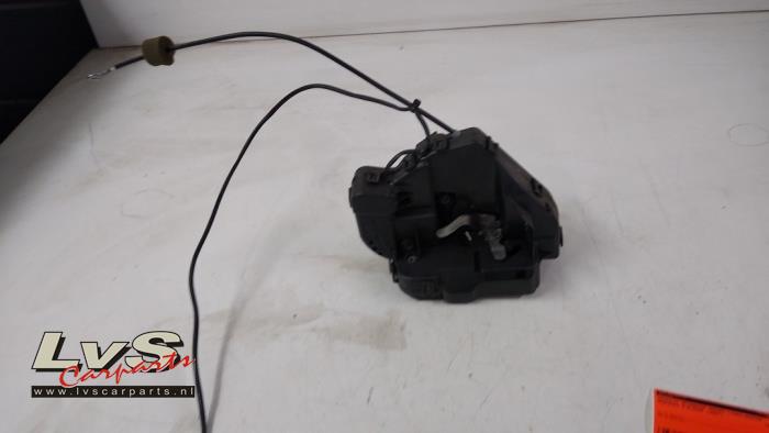 Mercedes E-Klasse Türschlossmechanik 4-türig links hinten