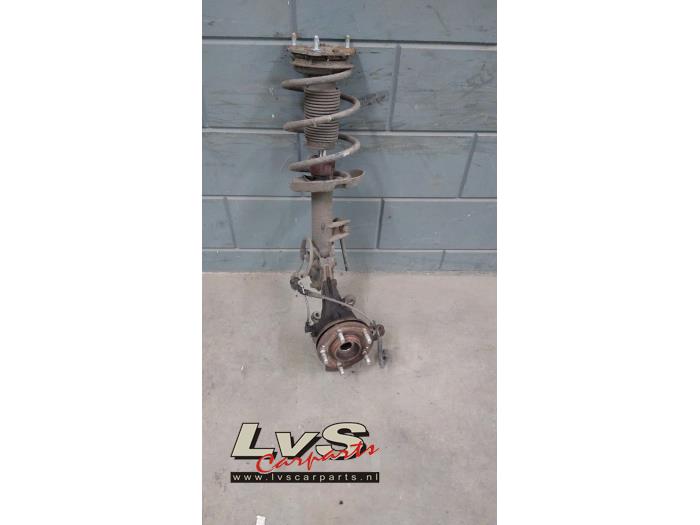 Kia Ceed Stoßdämpferstrebe links vorne