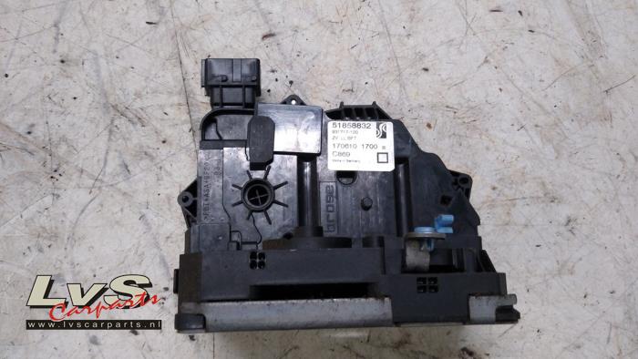 Fiat Punto Evo Deurslot Mechaniek 2Deurs rechts