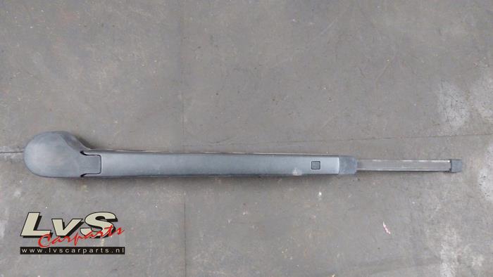 Volkswagen Golf Rear wiper arm