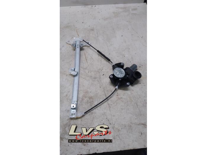 Toyota Yaris Rear door window mechanism 4-door, left