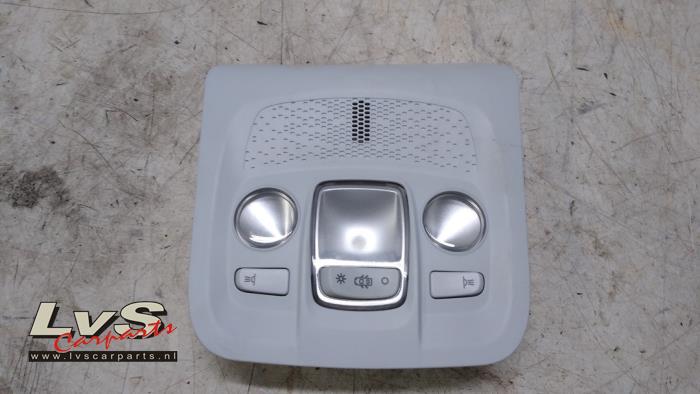 Peugeot 208 Eclairage intérieur avant