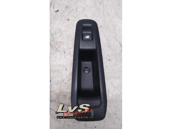 Peugeot 308 Electric window switch