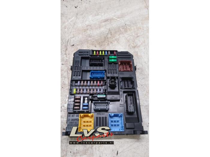 Peugeot 308 Sicherungskasten