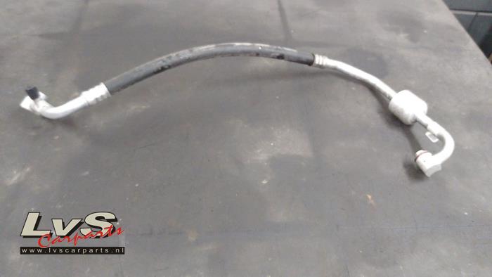 Ford B-Max Air conditioning line