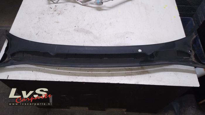 Opel Corsa Cowl top grille