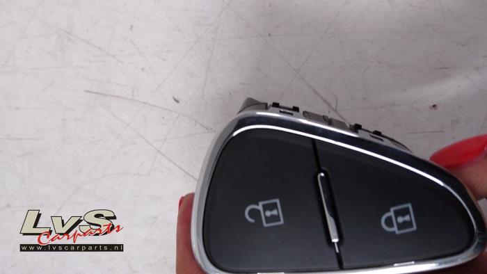Opel Corsa Central locking switch