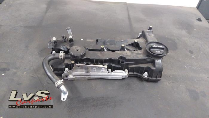 Opel Astra Rocker cover