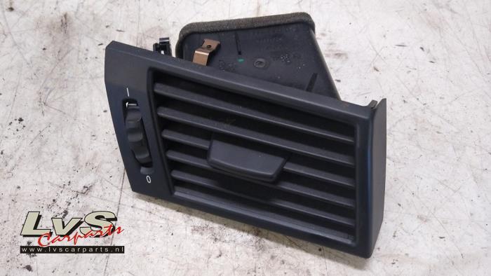 BMW X3 Luftgitter Armaturenbrett