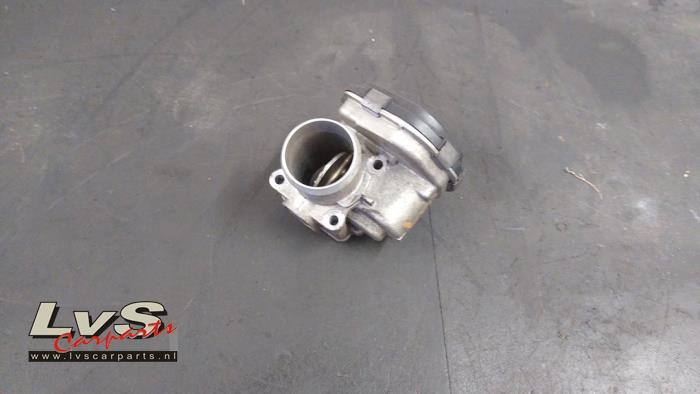 Peugeot 208 Boîtier accélérateur