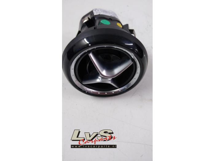 Mercedes A-Klasse Luftgitter Armaturenbrett