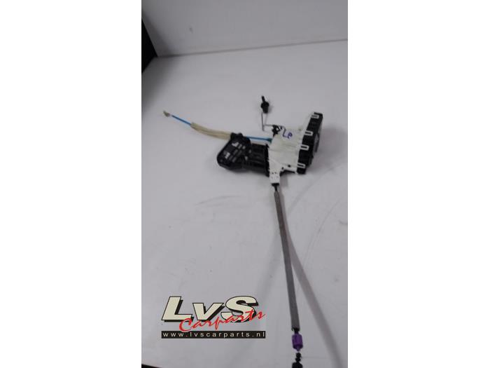 Mercedes A-Klasse Türschlossmechanik 4-türig links hinten