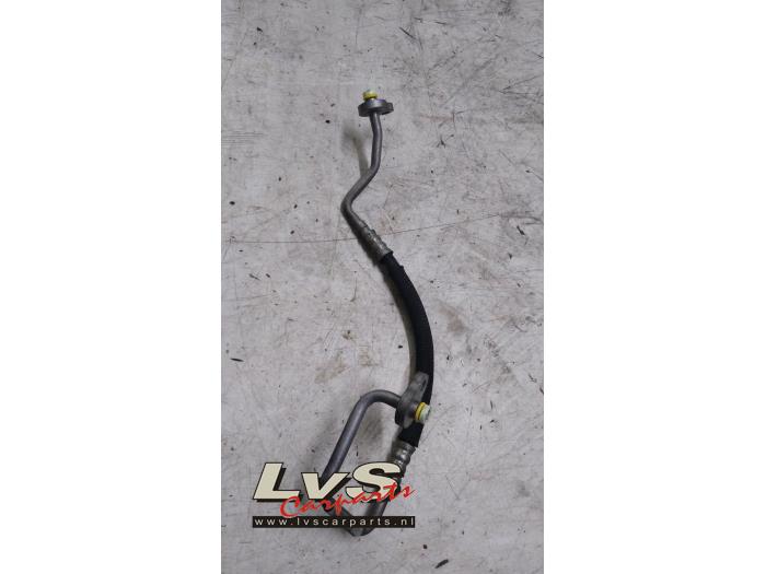 Volvo V70 Air conditioning line