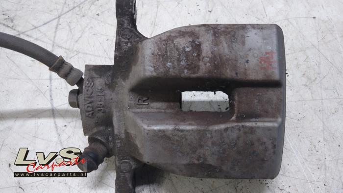 Lexus IS 300 Remklauw (Tang) rechts-achter