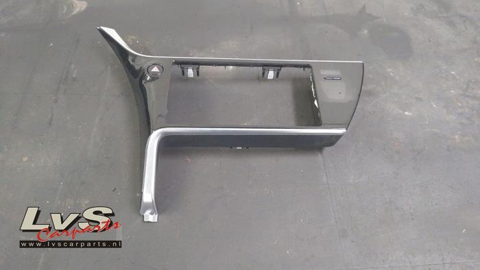 Toyota Auris Dashboard part