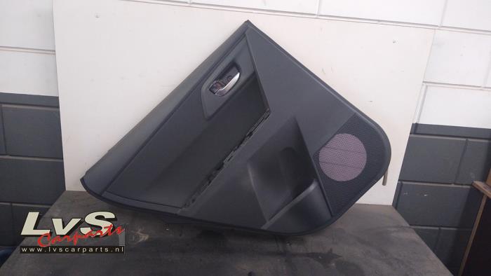 Toyota Auris Revêtement portière 4portes arrière gauche