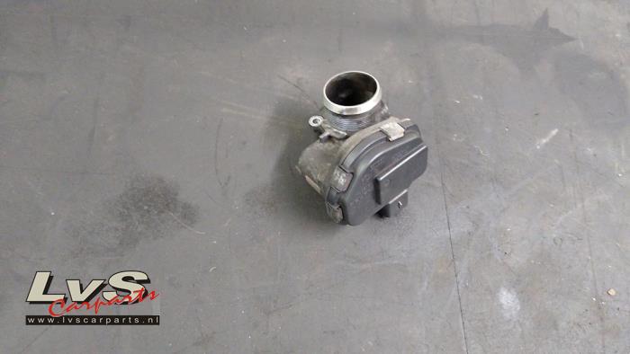 Peugeot 208 Boîtier accélérateur