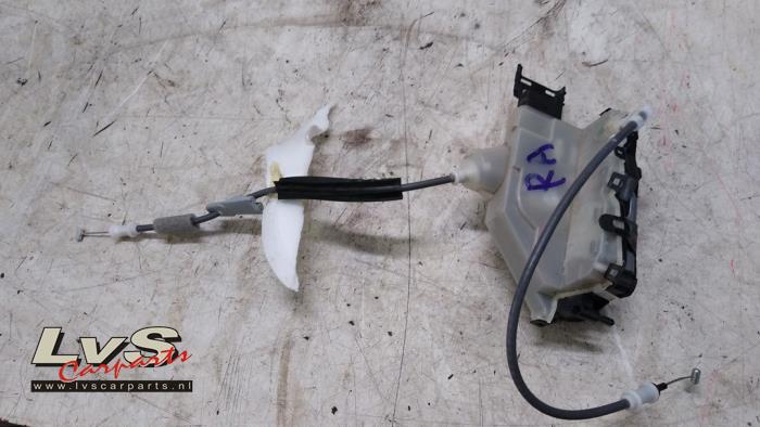 Opel Corsa Türschlossmechanik 4-türig rechts hinten