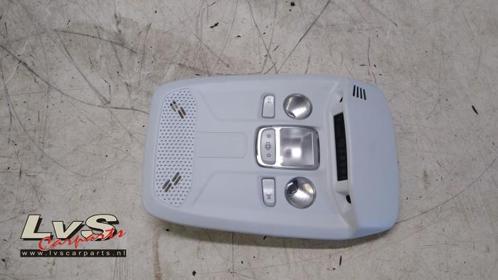 Opel Corsa Eclairage intérieur avant