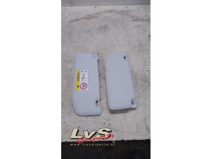 Opel Corsa Ensemble pare-soleil