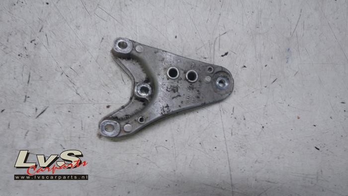 Volkswagen Polo Motorsteun