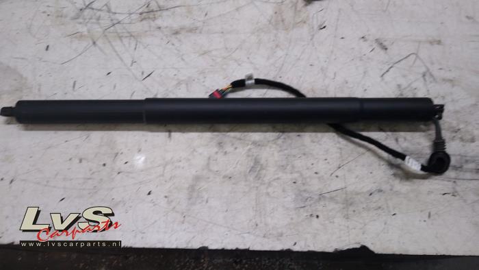 Audi Q3 Gasdämpfer links hinten