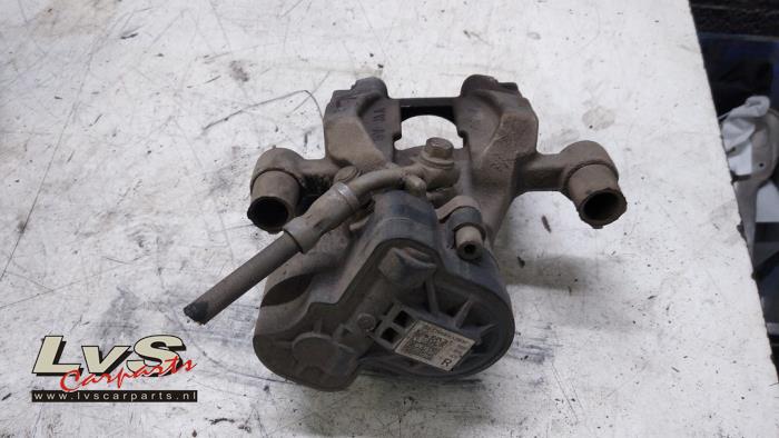 Audi Q3 Bremszange links hinten