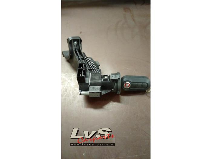 Fiat 500L Kontaktslot+Sleutel